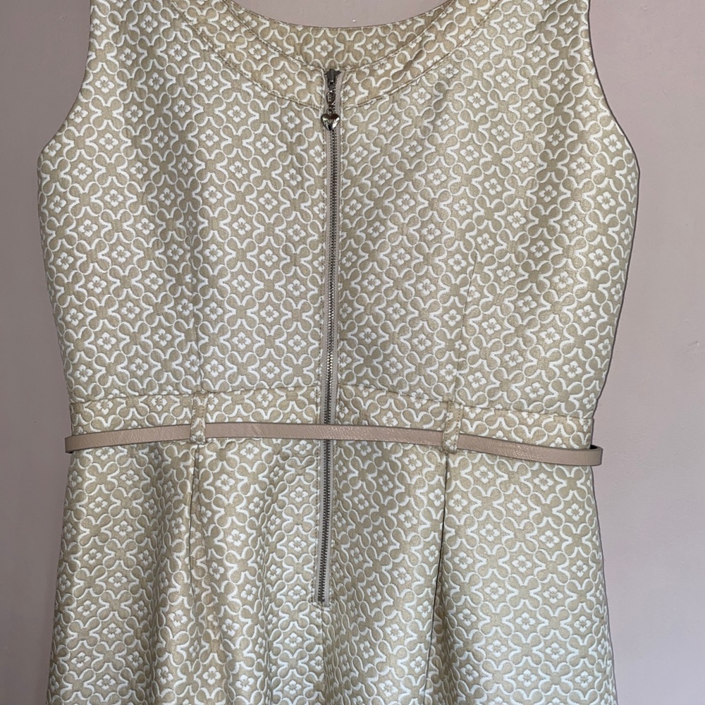 ModCloth‎ - Picture 7 of 8